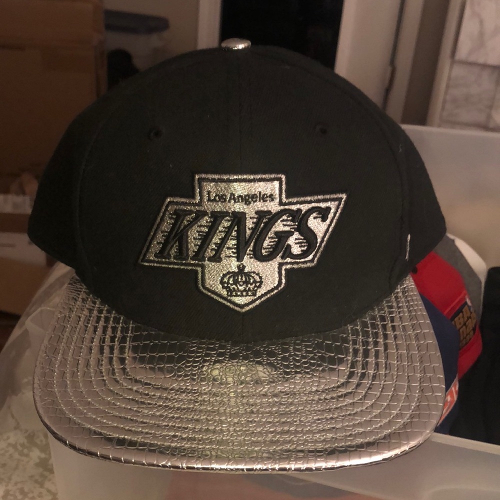 La kings flashy hat